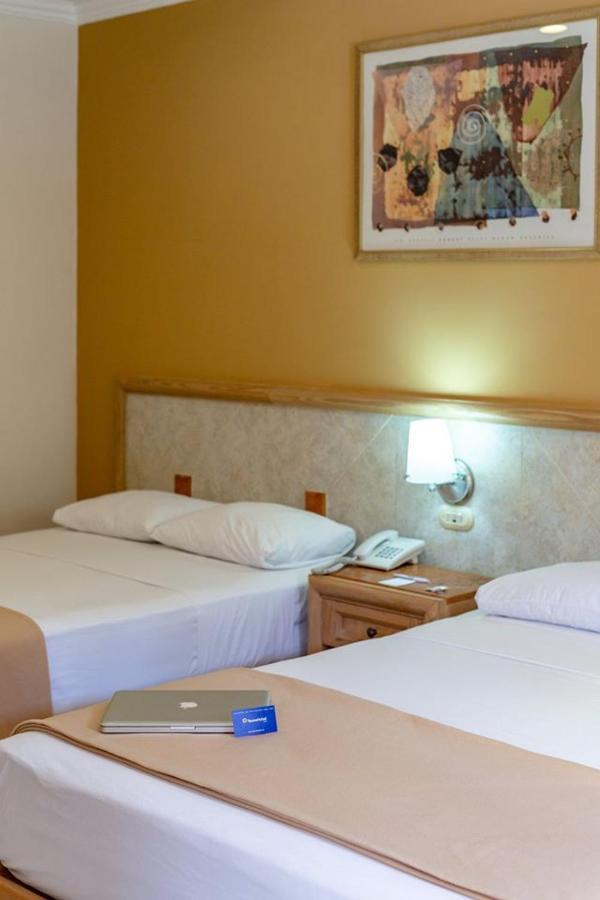 Tecnohotel Itzaes Merida Exterior photo