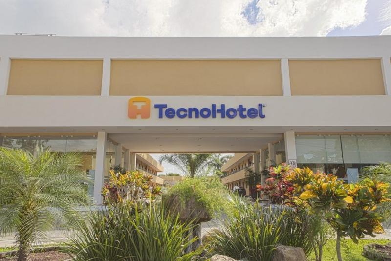Tecnohotel Itzaes Merida Exterior photo